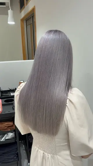 カラー Light所属・✨佐野ハイトーン/ 韓国ヘア💫上岡蓮のヘアスタイル