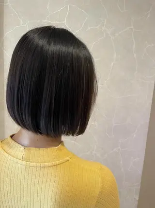 ミディアム 濱田輝レイヤー 韓国風 ハイトーンのヘアスタイル