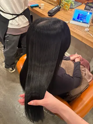 ロング オリーブカラー/艶髪 🦋kokona🦋のヘアスタイル