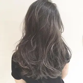 ロング SALOWIN新潟万代所属・緑川 瑞穂のヘアスタイル