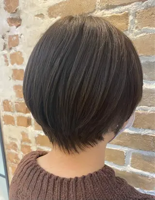 ショート トレンドカラー🎨 Eriのヘアスタイル