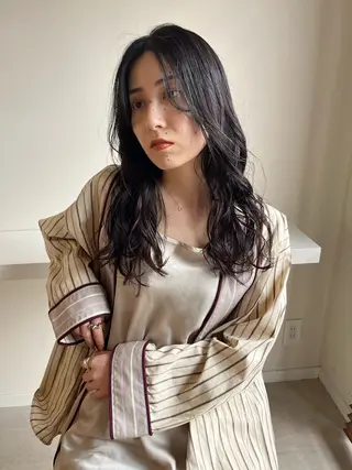 ロング パーマ GO TODAY シェアサロン 表参道Flos店所属・nishi fuyumiのヘアスタイル