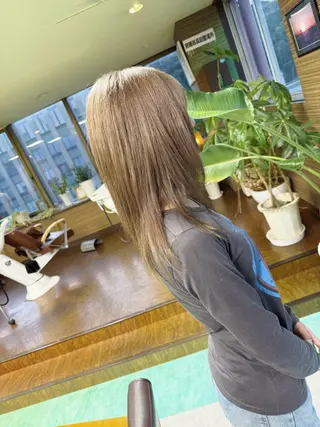 セミロング カラー 土居 正季のヘアスタイル