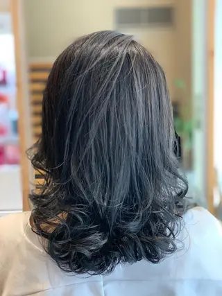 セミロング カラー 関口 友行のヘアスタイル