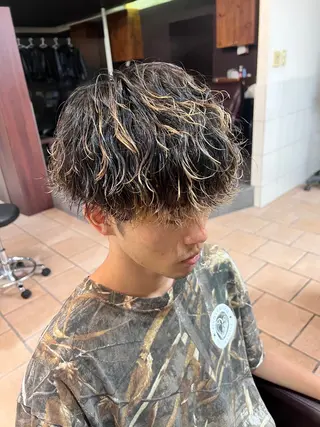 ミディアム パーマ メンズ メンズカットパーマ ✂️ JOYAのヘアスタイル