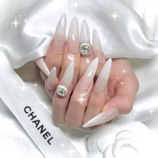 ネイル élu by Noriko 前原のネイルデザイン