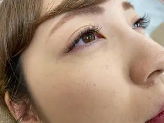 マツエク・マツパ クレアラルーチェ 博多駅前店のマツエク・マツパデザイン