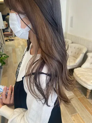 ロング カラー 宮内 真乃のヘアスタイル