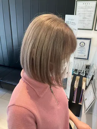 ミディアム カラー 海外レイヤー/赤み 消しカラー/上原聖奈のヘアスタイル