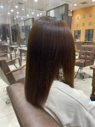 セミロング HIKARI🐈‍⬛ レイヤー×デザインのヘアスタイル