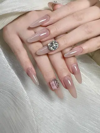 ネイル 🌈 Laule'aのネイルデザイン