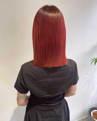 ミディアム カラー 唐澤 千尋のヘアスタイル