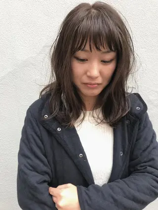 セミロング さの あやねのヘアスタイル
