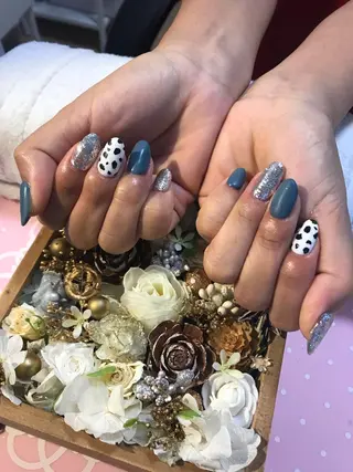 ネイル 吉岡 裕子のネイルデザイン