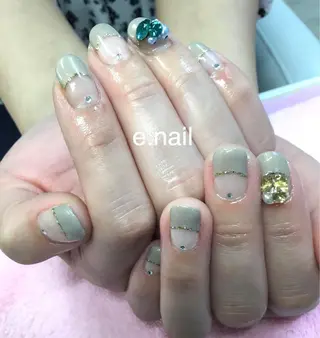 ネイル e.nail所属・和賀井 恵理のネイルデザイン