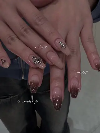 ネイル mikoto 🎀 韓国ネイルのネイルデザイン