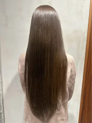 ロング 金澤 花のヘアスタイル