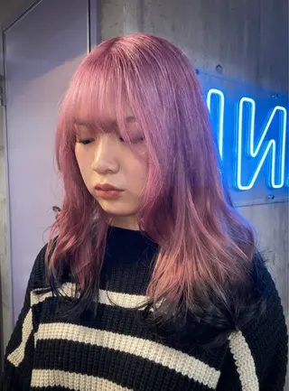 セミロング ハイトーン/ブリーチ /ウルフ⛓️MAKIのヘアスタイル