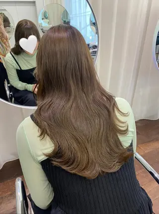 ロング カラー ヘアアレンジ SALOWIN原宿iori店所属・レイヤー🌟艶カラー 🕊まやのヘアスタイル