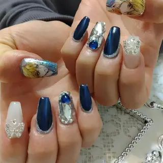 ネイル エステとネイル ローズコンフォートのネイルデザイン