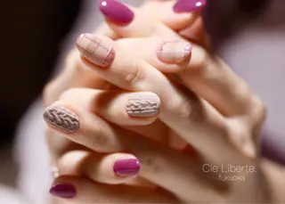 ネイル Elio所属・Elio 国泰寺のネイルデザイン