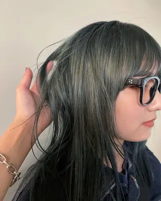 カラー KON所属・KON /nozomiのヘアスタイル