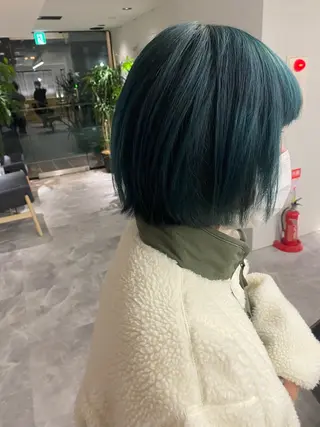 ミディアム カラー エミタス 柳通り(Emitas.)所属・岡村 莉穂のヘアスタイル