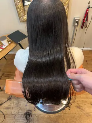 ロング ⚪️髪質改善 縮毛 店長 コウ⚪️のヘアスタイル