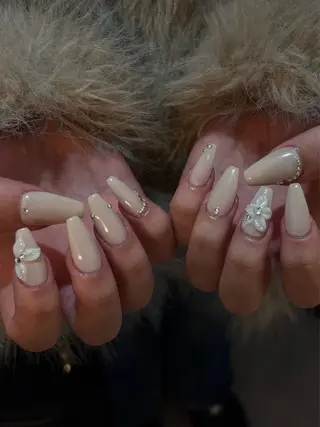 ネイル mimi 高石桃朱のネイルデザイン