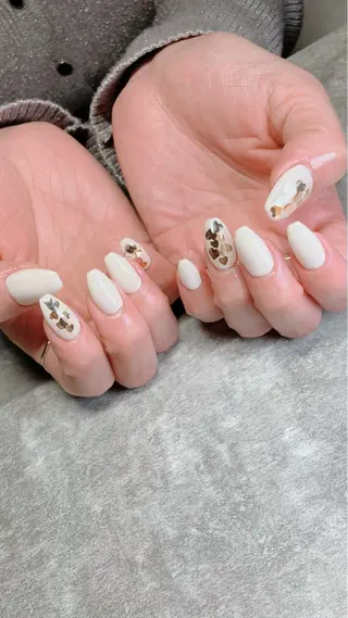 ネイル haleyume所属・shino🌟 痛ネイルのネイルデザイン