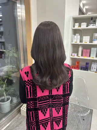 ロング カラー 藤原 亜美果のヘアスタイル