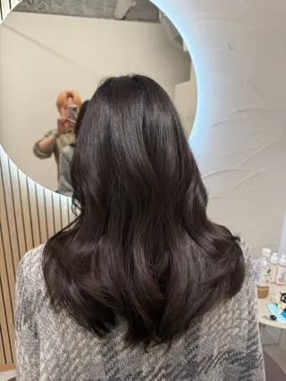 ロング WATARU/ 韓国風巻き髪のヘアスタイル
