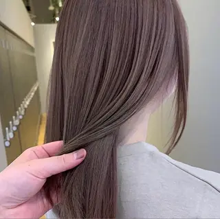 ロング 太田代 桃のヘアスタイル