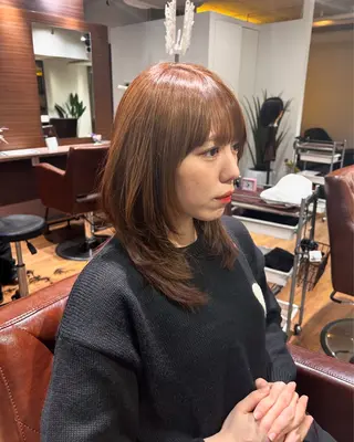 ミディアム YUZA grow hair 【ユーザ グロウ ヘア】所属・縮毛矯正/似合わせ カット/伊藤はるかのヘアスタイル