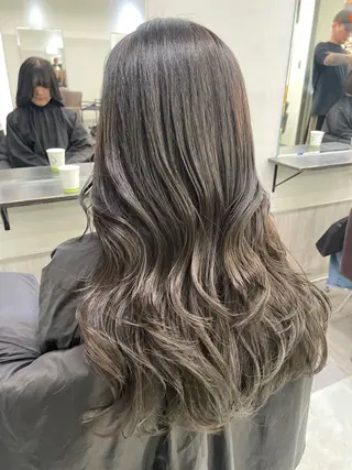 ロング カラー AIRI layer cut hairのヘアスタイル