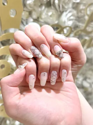 ネイル La Luna アヤカのネイルデザイン