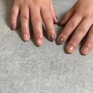 ネイル BONHEUR Annaのネイルデザイン