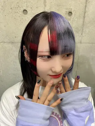 カラー ウルフカットデザイン カラー特化アールイーのヘアスタイル