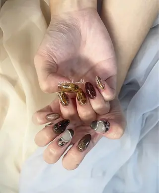 ネイル 𝐠𝐨𝐫𝐢 𝐧𝐚𝐢𝐥のネイルデザイン