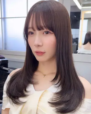 ミディアム レイヤーと顔まわり 大好き❣️関口拓馬のヘアスタイル
