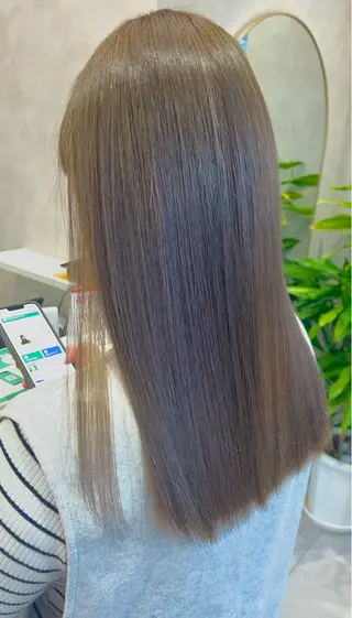 セミロング カラー Eleanor枚方店 店長　飛鳥　薫のヘアスタイル