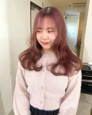 カラー mizuki/ピンク ベージュ.レイヤーのヘアスタイル