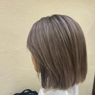 ショート in'dexhair U所属・ブリーチ🌈ハイトー ンカラー ✨アニカ✨のヘアスタイル