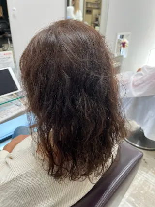 セミロング パーマ 奥野 理香子のヘアスタイル