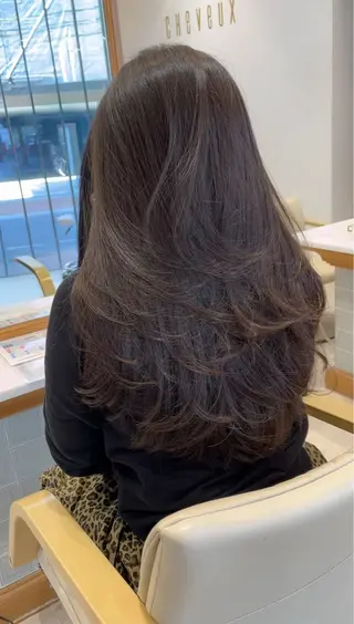 ロング ミタニ/髪質改善 /レイヤーカットのヘアスタイル