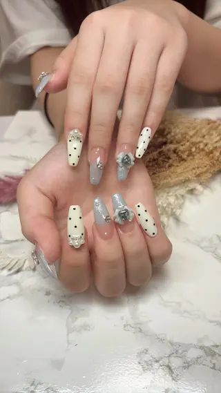ネイル はな💎ネイル ワンホン、長さ出しのネイルデザイン