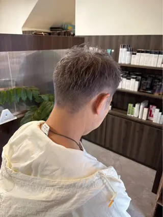 ショート カラー メンズ KIRAVI 【キラヴィ】三宮店所属・minami ミナミのヘアスタイル