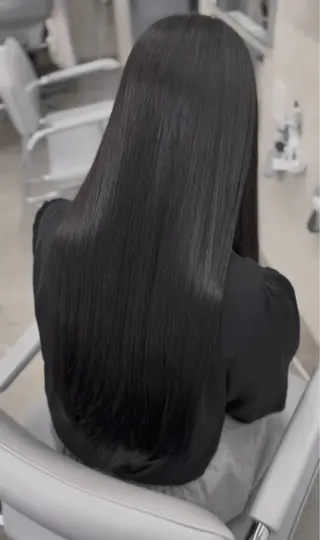 ロング 谷 ほのかのヘアスタイル