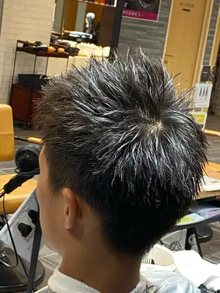 メンズ 尾崎 優也のヘアスタイル