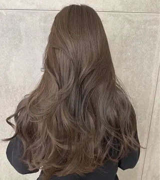 セミロング カラー パーマ 森山 陽菜のヘアスタイル